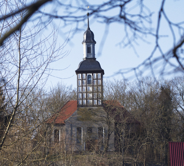 Dorfkirche Stolzenhagen an der Oder mit Fachwerkturm